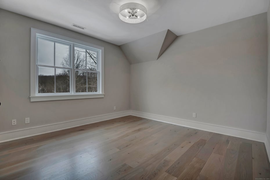 1025 Field Drive Photo 27