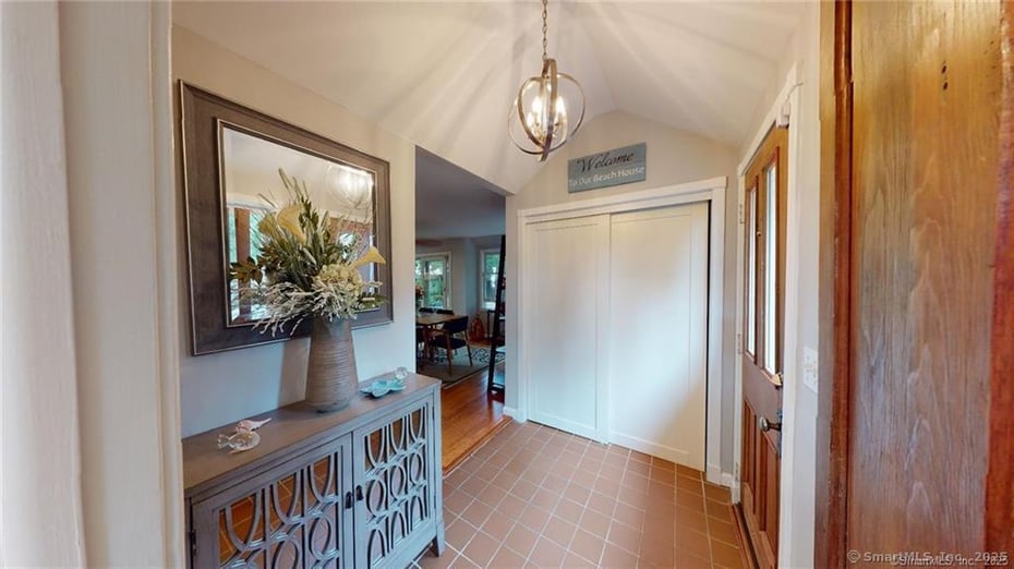 44 Warren Street Photo 3