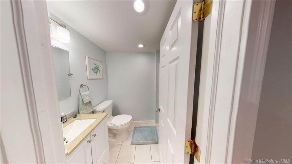 44 Warren Street Photo 22