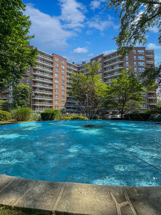 91 Strawberry Hill Avenue  #APT 824 Photo 1
