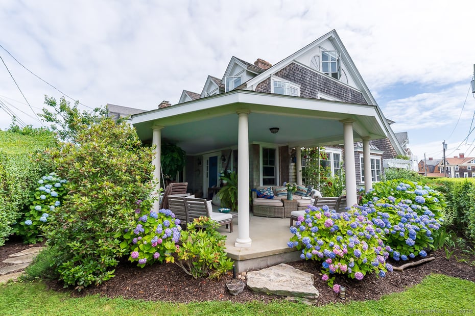 1194 Ocean Avenue Photo 8