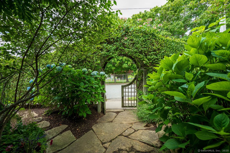 1194 Ocean Avenue Photo 38