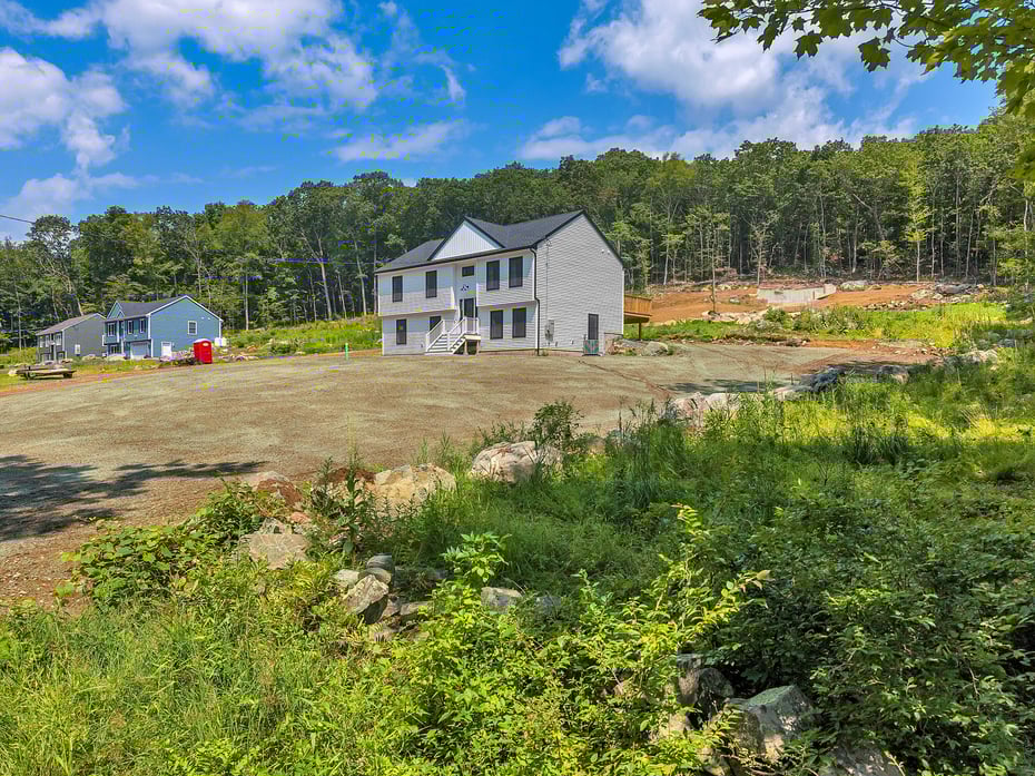 32 Lake Of Isles Road Photo 2