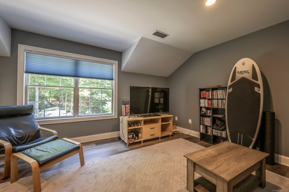 16 Devonshire Lane Photo 25