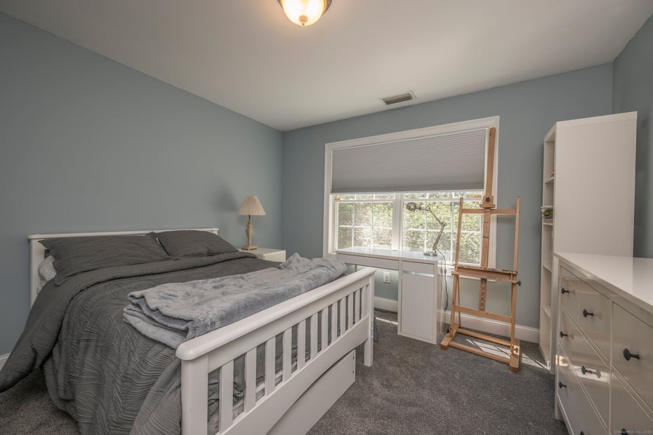 16 Devonshire Lane Photo 27