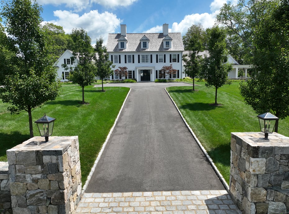 688 Hulls Farm Road Photo 2