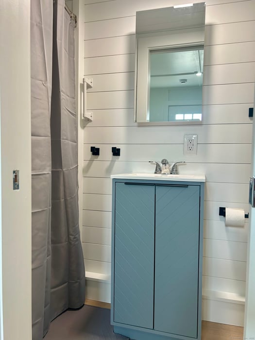 901 Stonington Road Photo 5