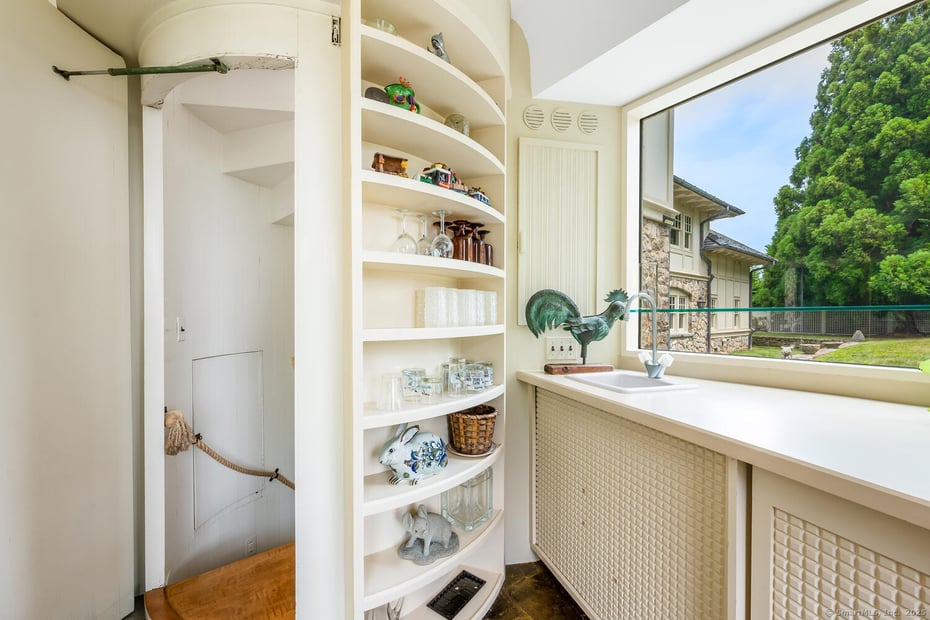 17 Contentment Island Road Photo 12