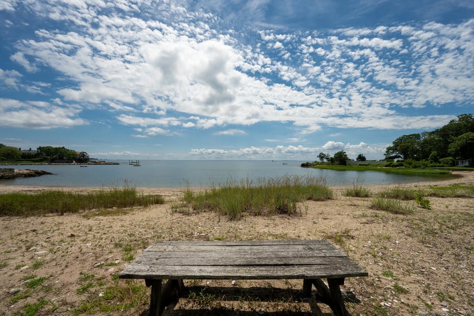 17 Contentment Island Road Photo 33