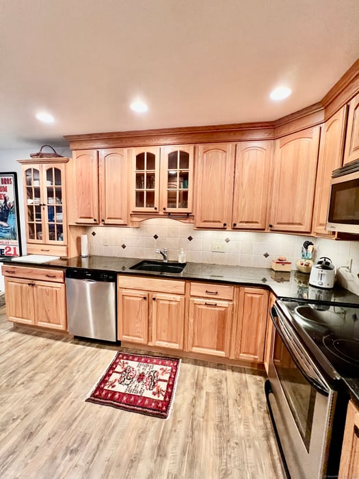 239 Ledge Drive Photo 8