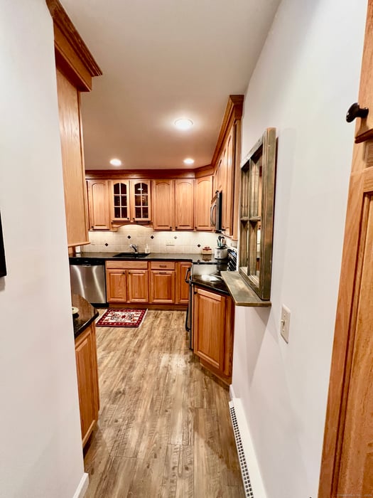 239 Ledge Drive Photo 9