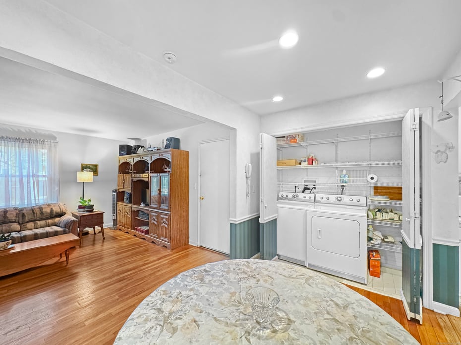 104 Strawberry Hill Avenue  #2 Photo 9