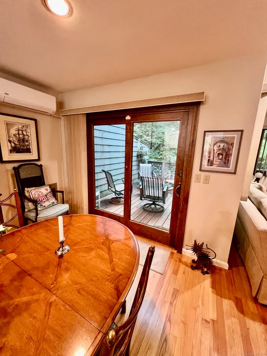 389 Trailsend Drive Photo 7