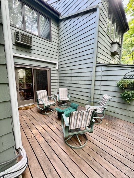 389 Trailsend Drive Photo 17