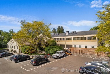 189 Middlesex Avenue Photo 2