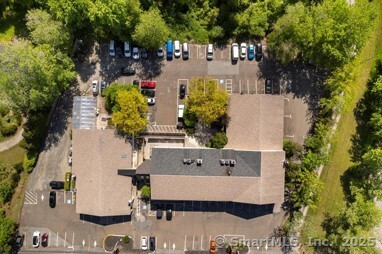 189 Middlesex Avenue Photo 5