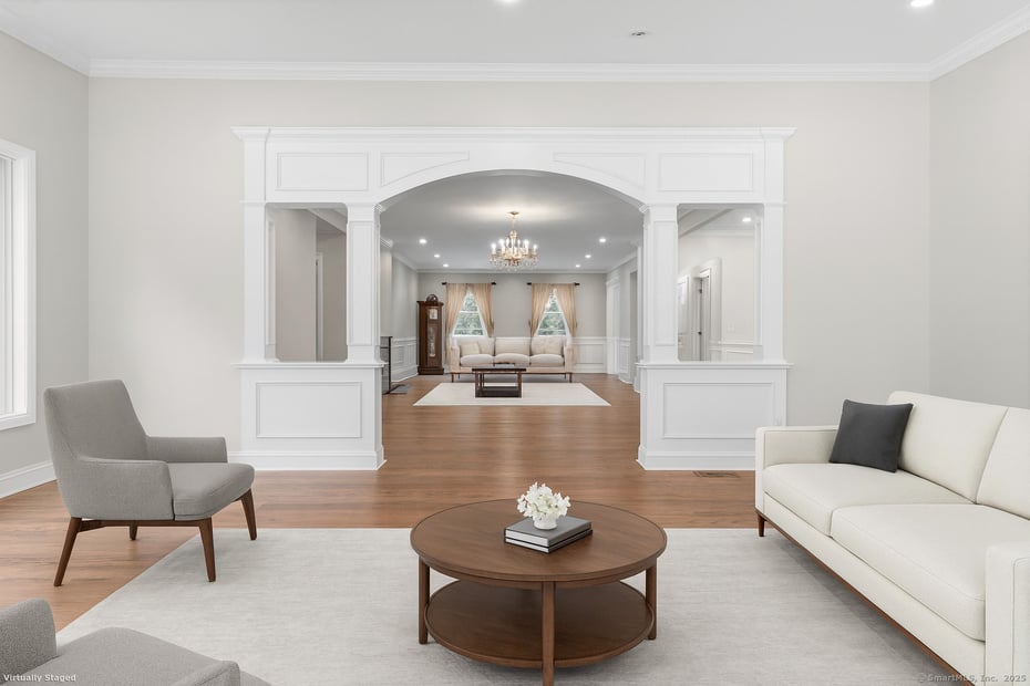 424 Racebrook Road Photo 9