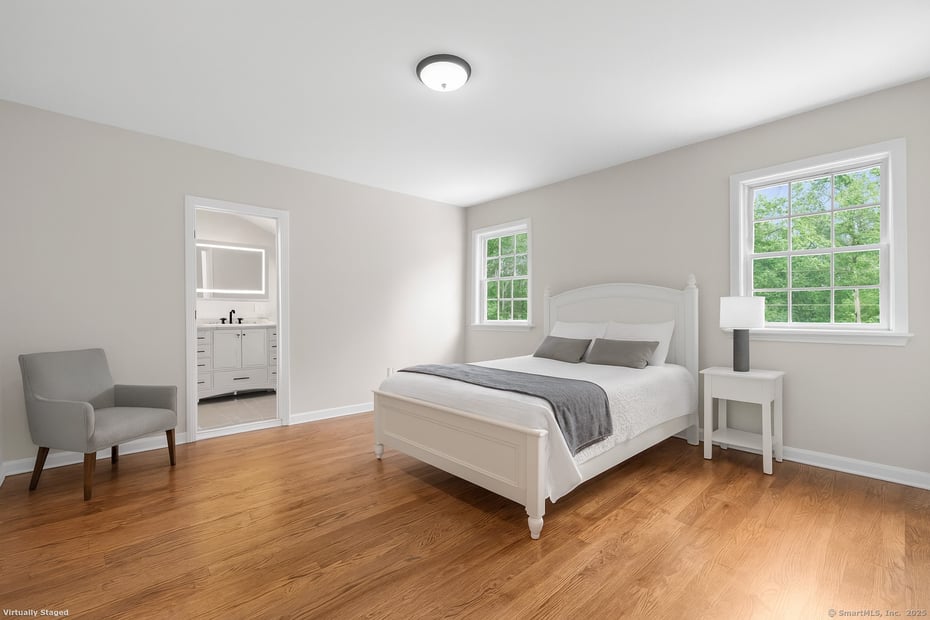 424 Racebrook Road Photo 18