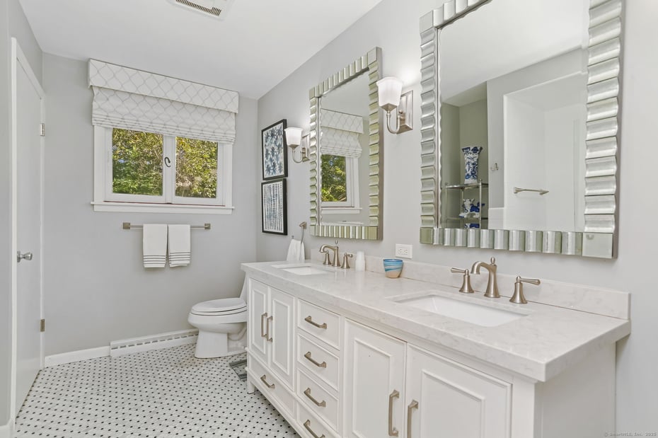 132 Merrimac Drive Photo 14