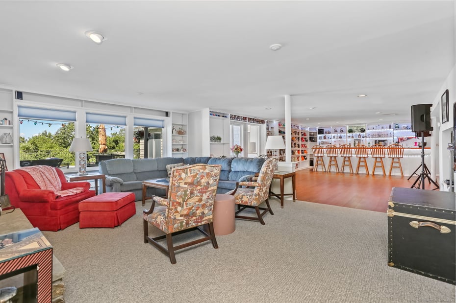 132 Merrimac Drive Photo 26