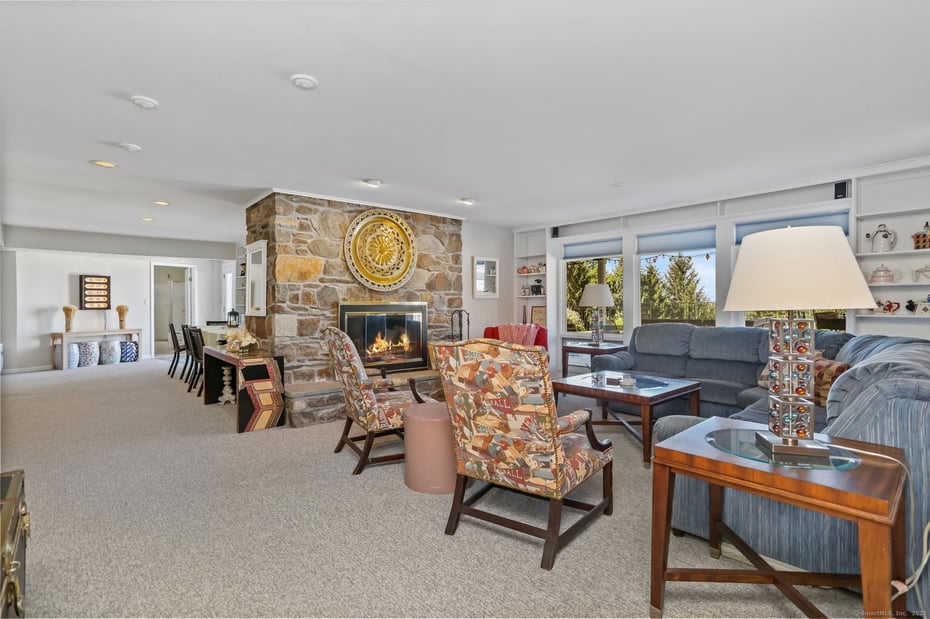 132 Merrimac Drive Photo 27