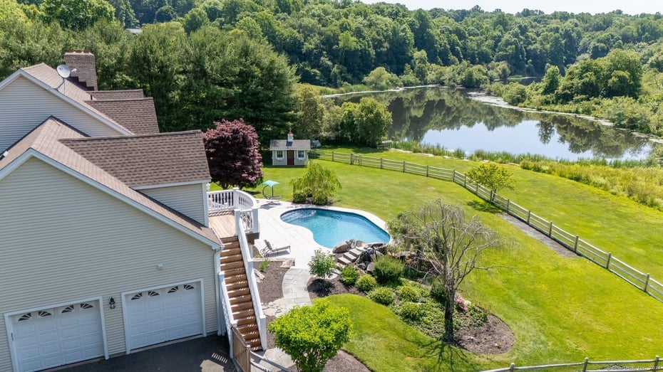 96 Big Horn Road Photo 5