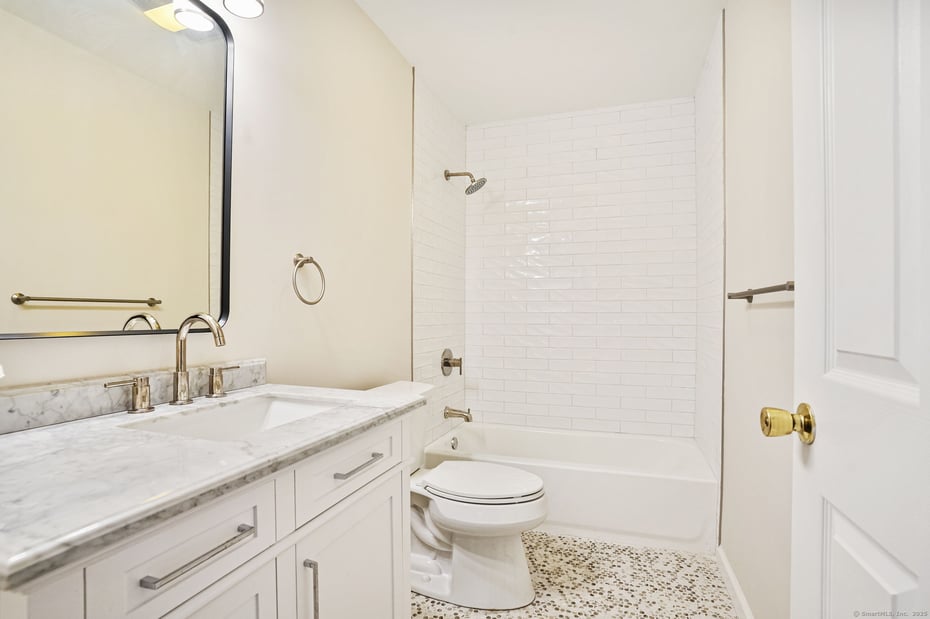 173 Chestnut Ridge Road Photo 26