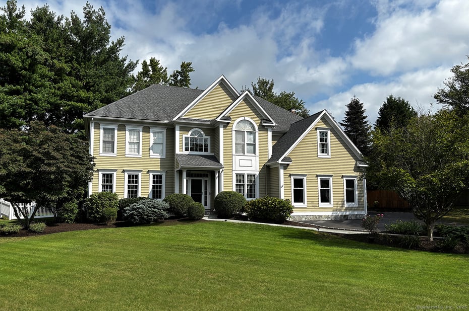 305 South Gate Lane Photo 1