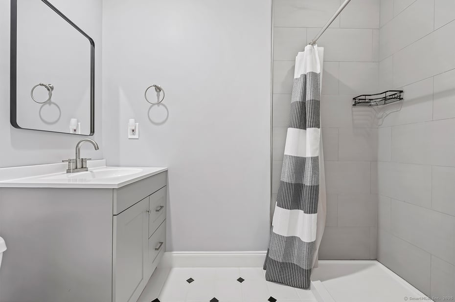 305 South Gate Lane Photo 25