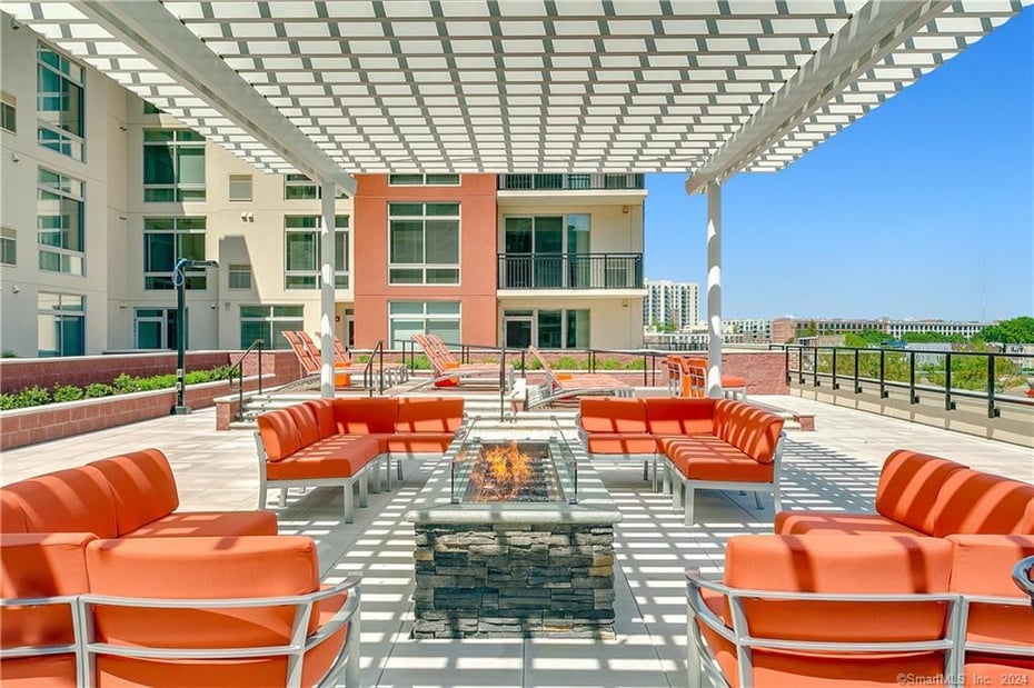 100 Commons Park North  #1402 Photo 12