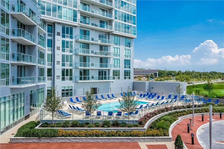 1 Harbor Point Road  #257 Photo 13