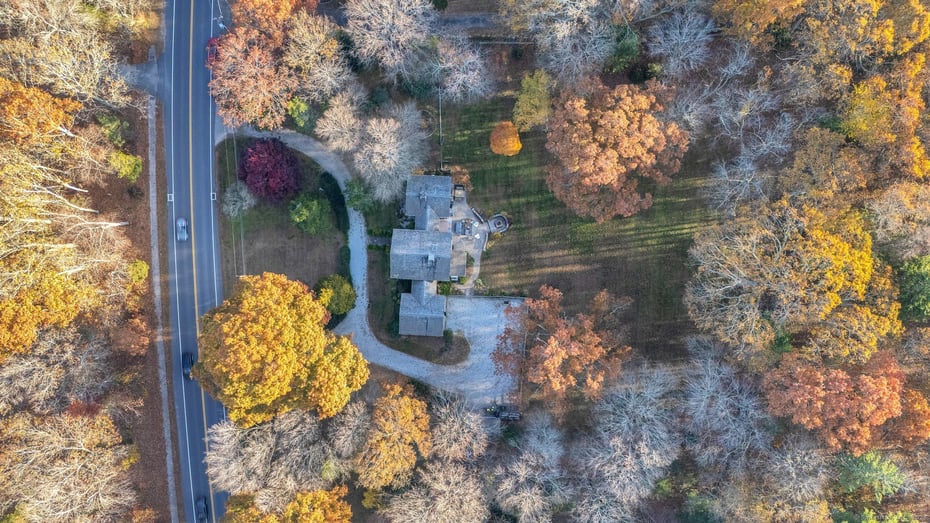 407 Grove Beach Road North Photo 7