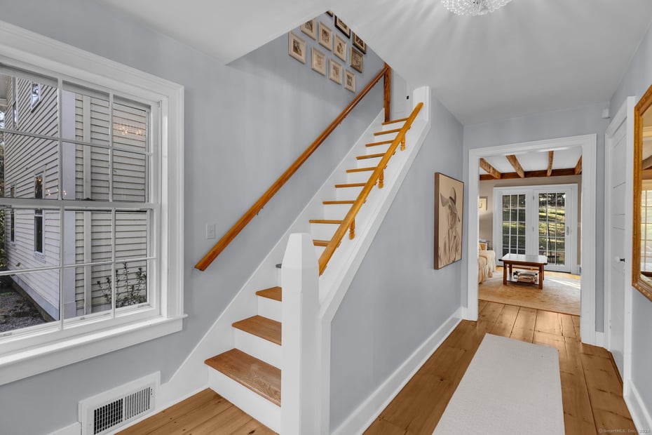 407 Grove Beach Road North Photo 19