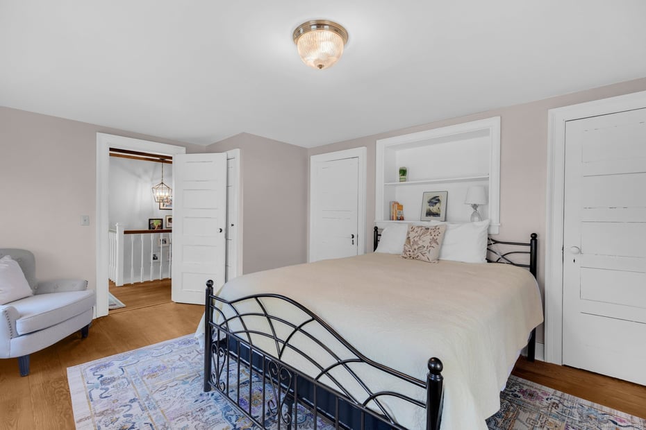 407 Grove Beach Road North Photo 31