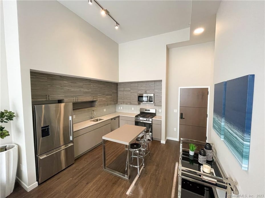 900 Pacific Street  #306 Photo 6