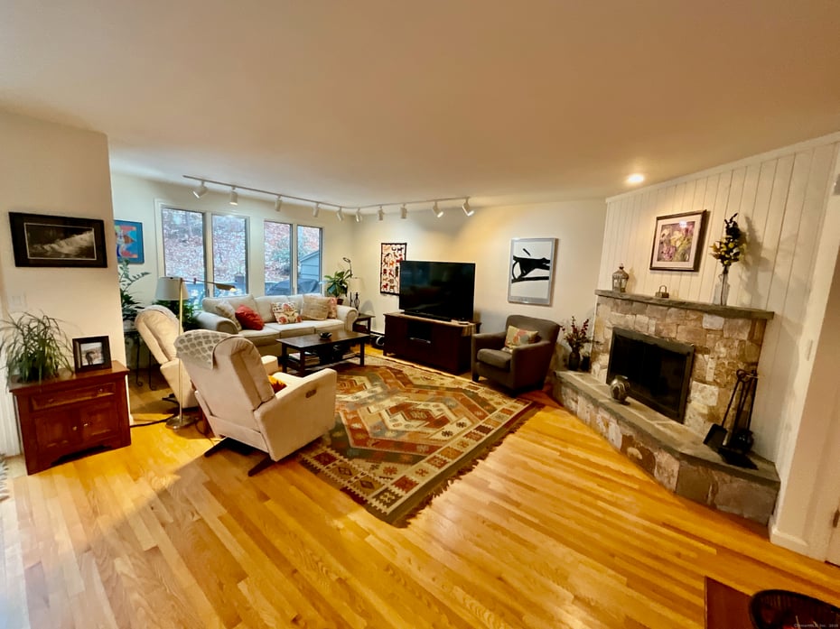 431 Trailsend Drive  #+ Garage G128 #+ Garage G128 Photo 2