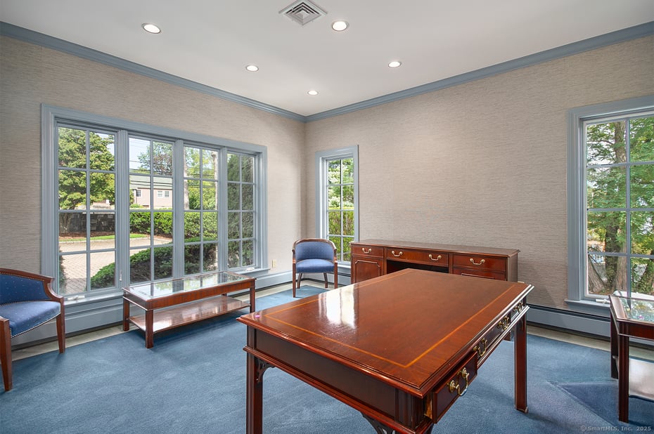 5060 Main Street Photo 13