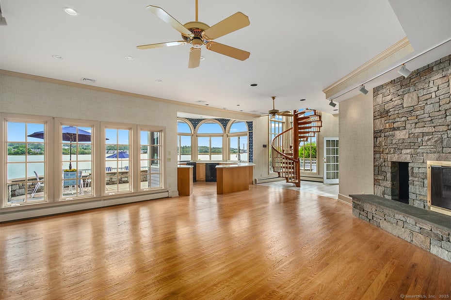 5060 Main Street Photo 16