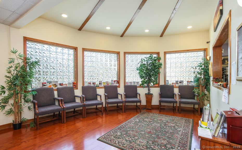 118 South Broad Street Photo 5