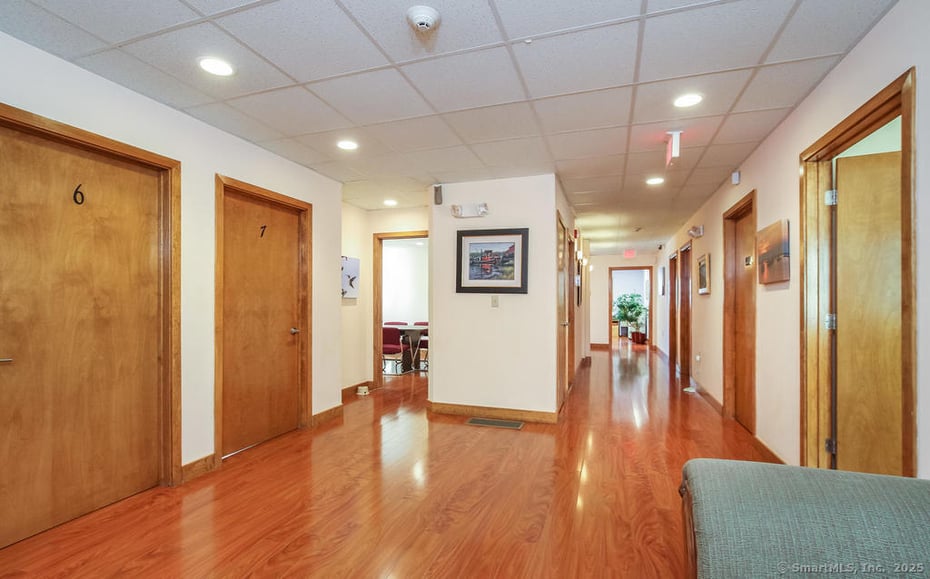 118 South Broad Street Photo 11