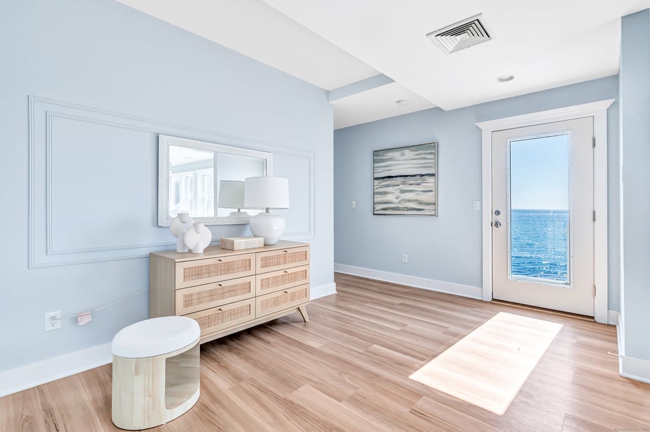 9 Stowe Avenue Photo 12