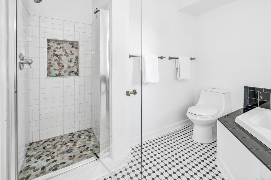 9 Stowe Avenue Photo 21