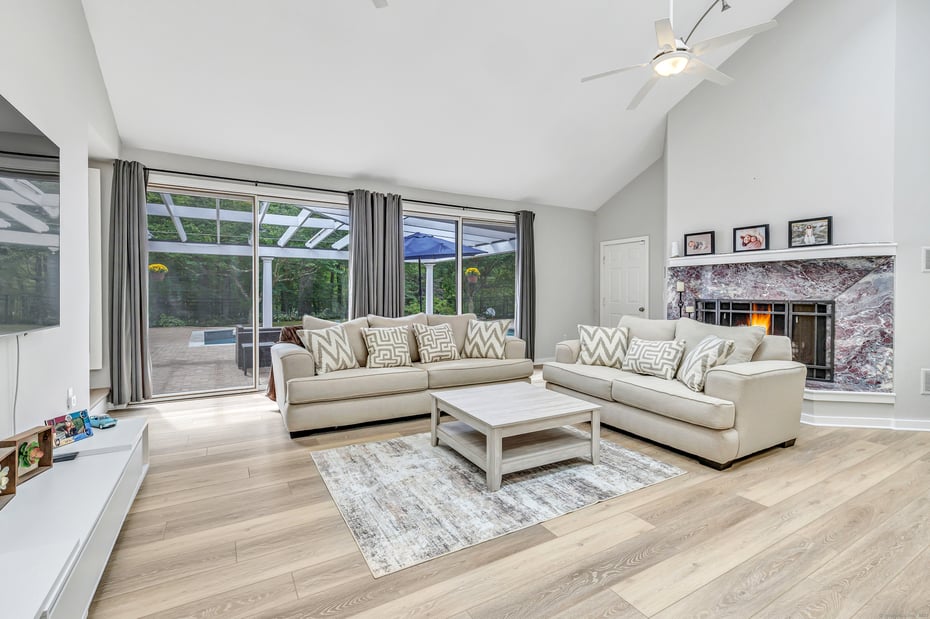 28 Strawberry Lane Photo 10