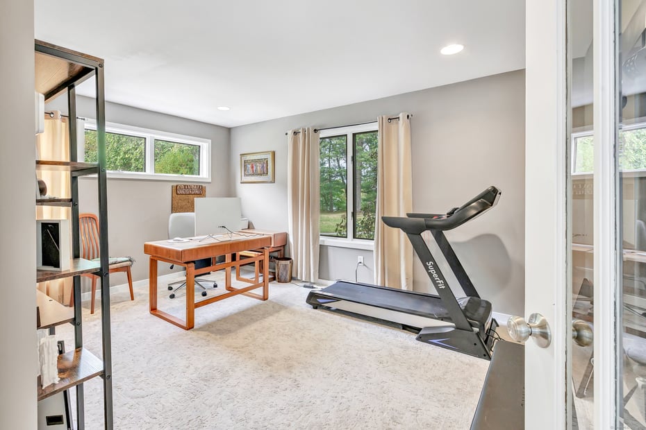 28 Strawberry Lane Photo 13