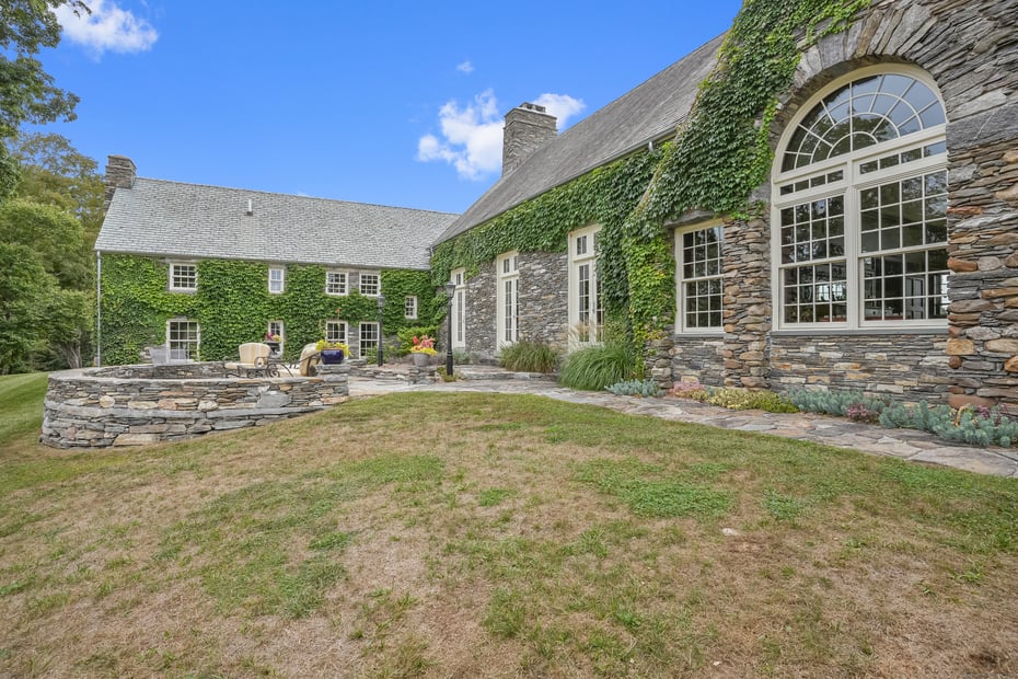 153 Ferry Road Photo 7