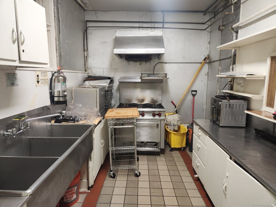 37 Orlando Street Photo 12