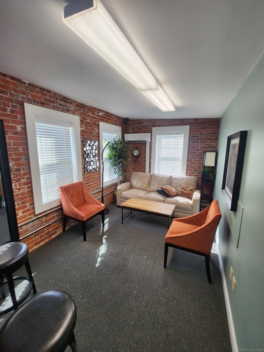 37 Orlando Street Photo 21