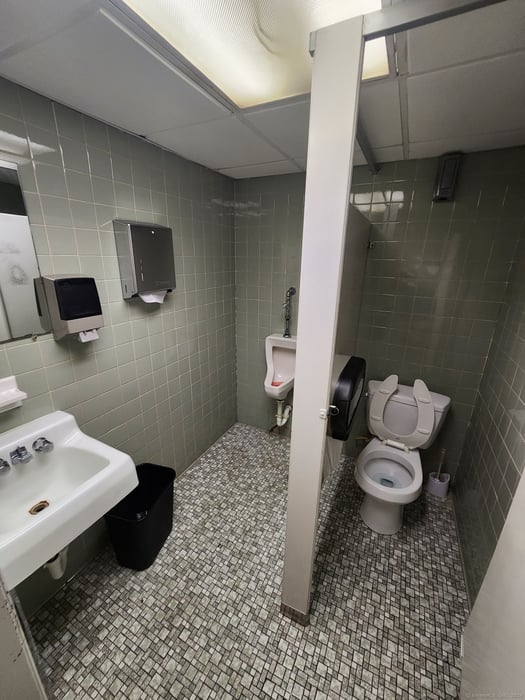 37 Orlando Street Photo 23