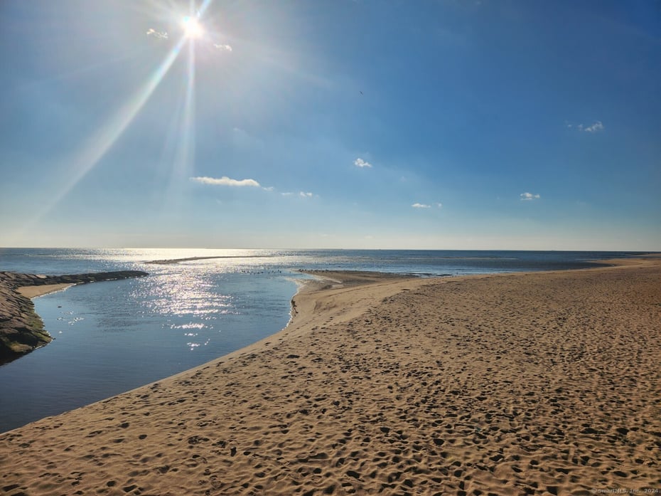 37 Orlando Street Photo 39