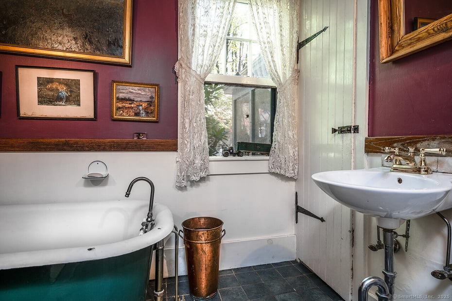 143 Whitcomb Hill Road Photo 18